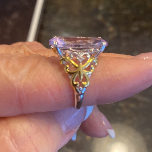 Sterling Silver Amethyst Ring with Gold Butterfly Accents Never Worn Size 6 - Picture 3 of 6